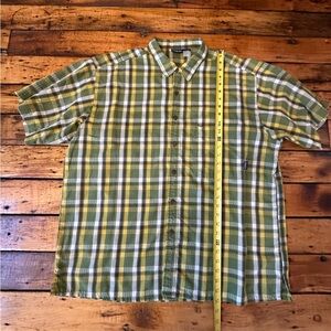Patagonia Green and Yellow Plaid Men's XL seersucker Shirt